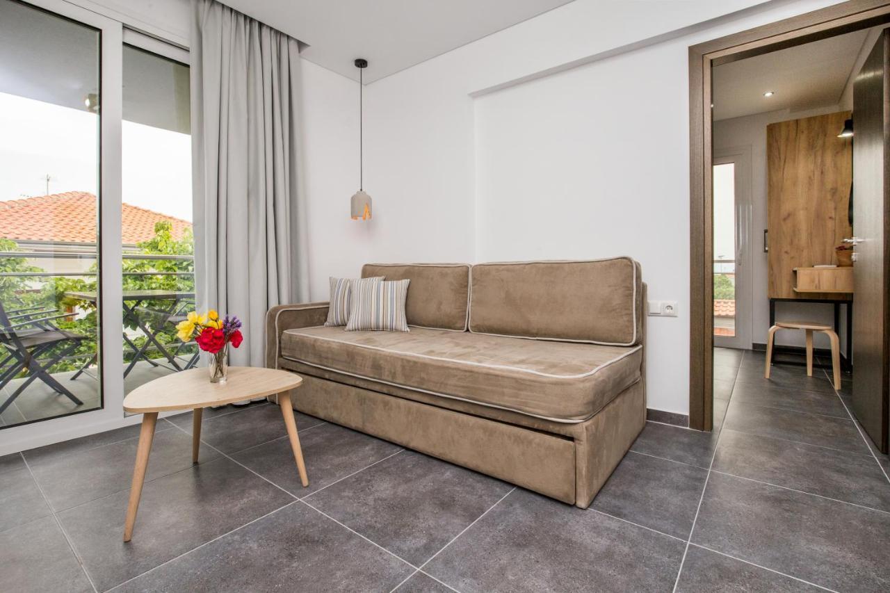 Linden Apartments Potos Bagian luar foto